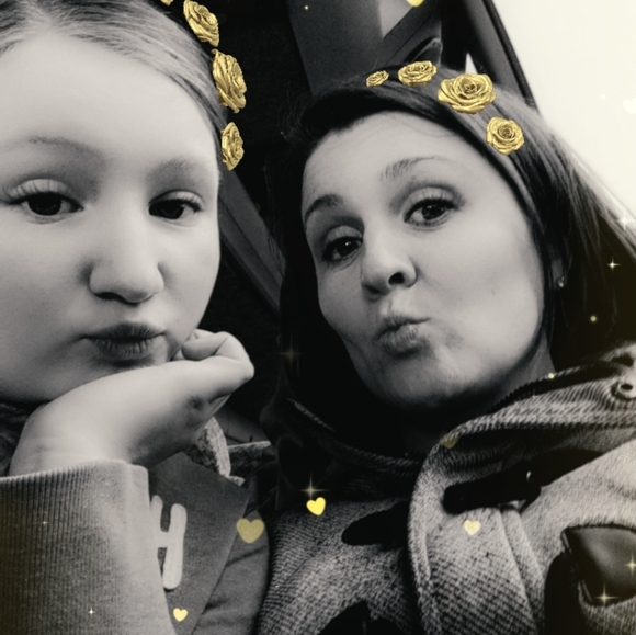 Meet your Poshers, Stephanie and Averie - Picture 1 of 3